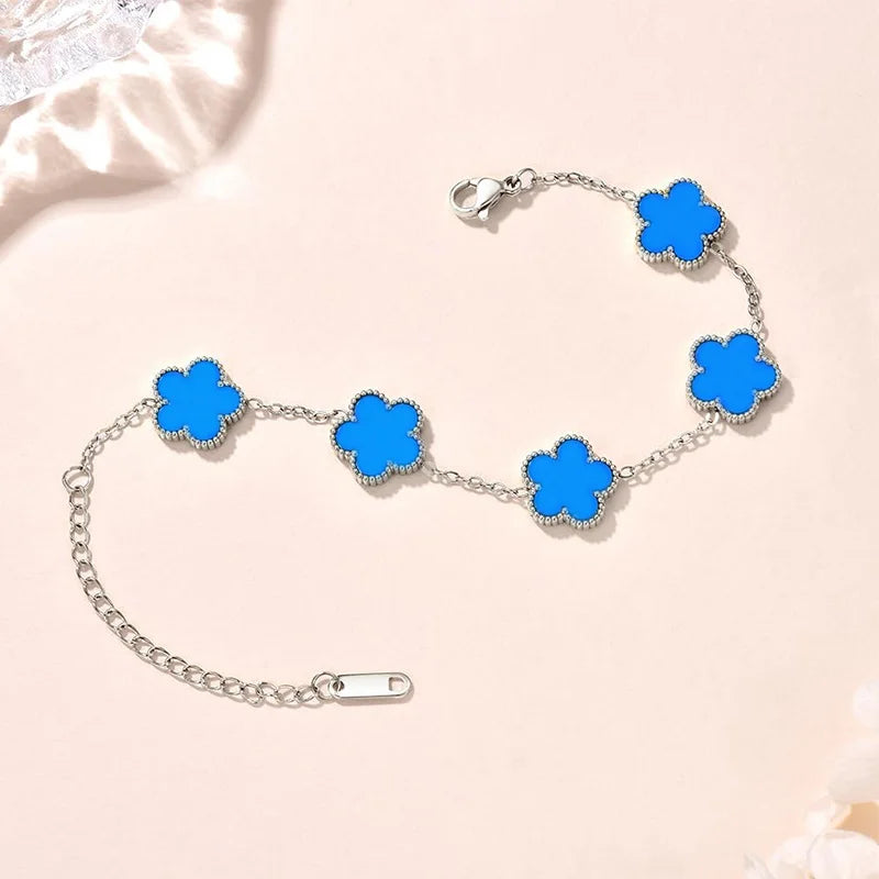 Lucky Clover Double-Sided Flower Bracelet – Elegance with a Touch of Fortune